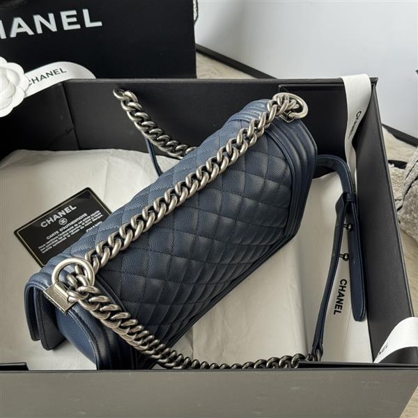 2026127214239637 700